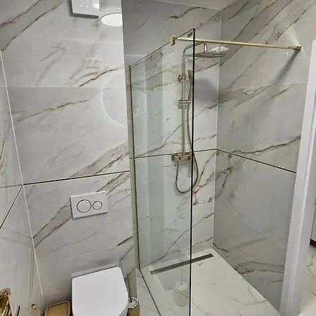 דירה Apartman Naomi *